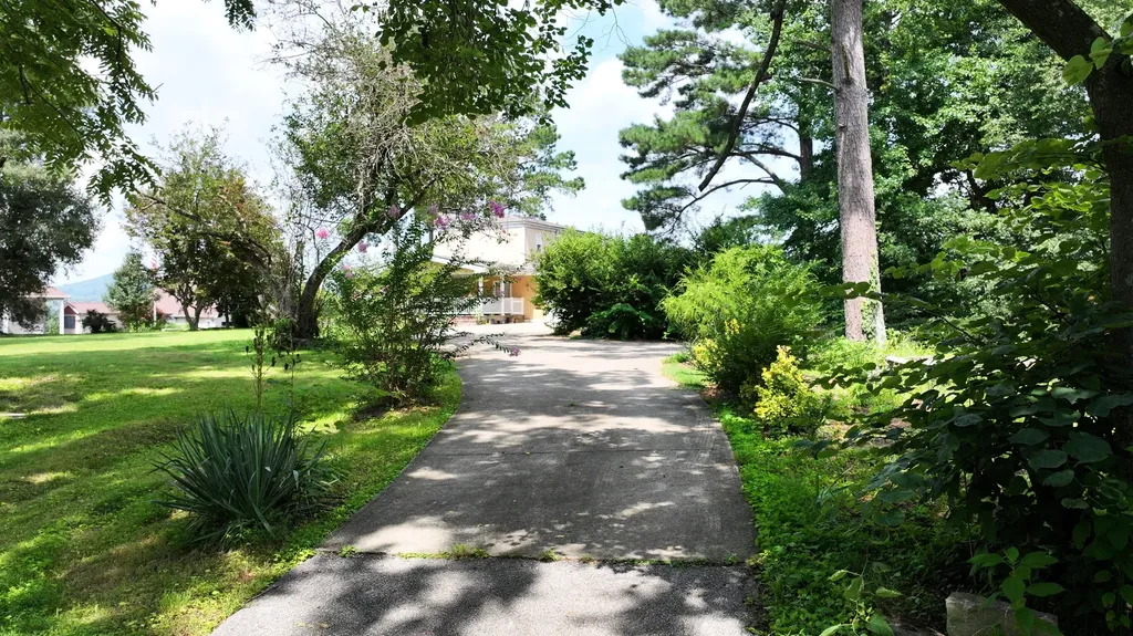 202 Peaceful Cove Lane Monticello KY 42633