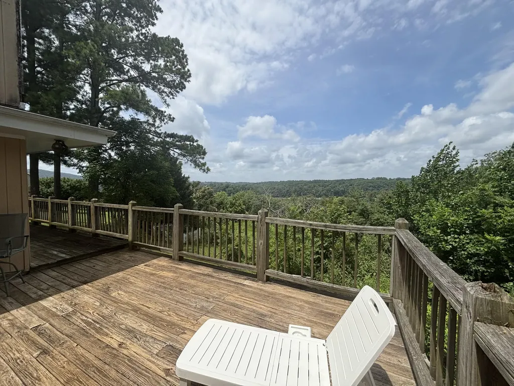 202 Peaceful Cove Lane Monticello KY 42633
