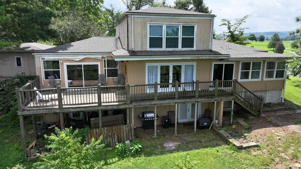 202 Peaceful Cove Lane Monticello KY 42633