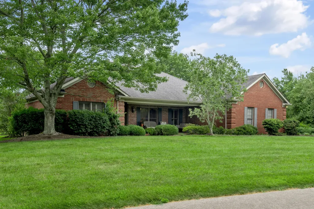 Nicholasville KY, 17 Olde Village Drive