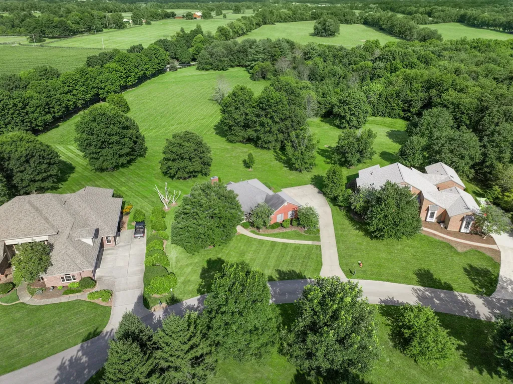 17 Olde Village Drive Nicholasville KY 40356