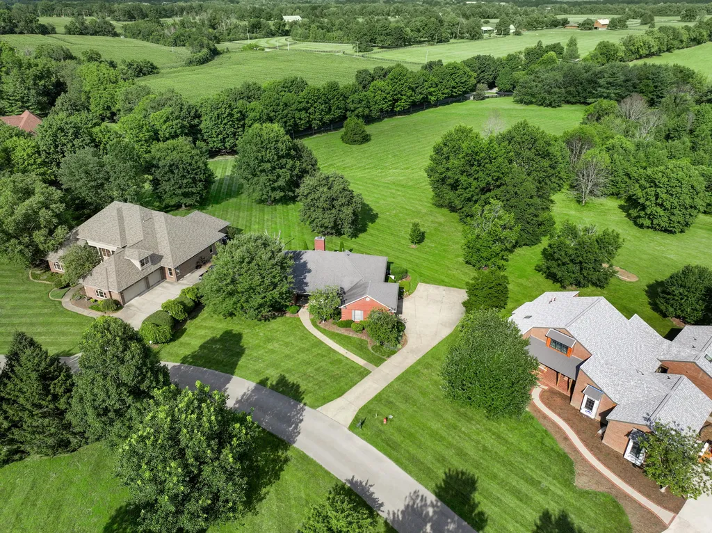 17 Olde Village Drive Nicholasville KY 40356