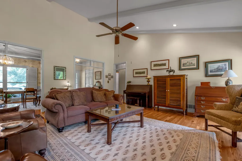 17 Olde Village Drive Nicholasville KY 40356