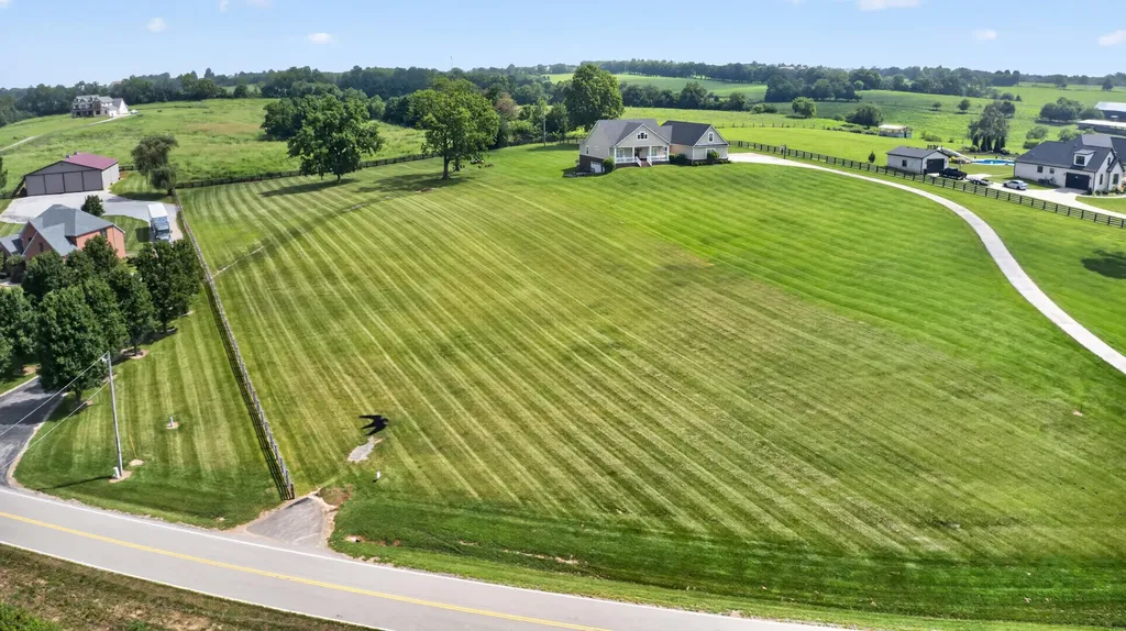 2191 Mcclure Road Winchester KY 40391