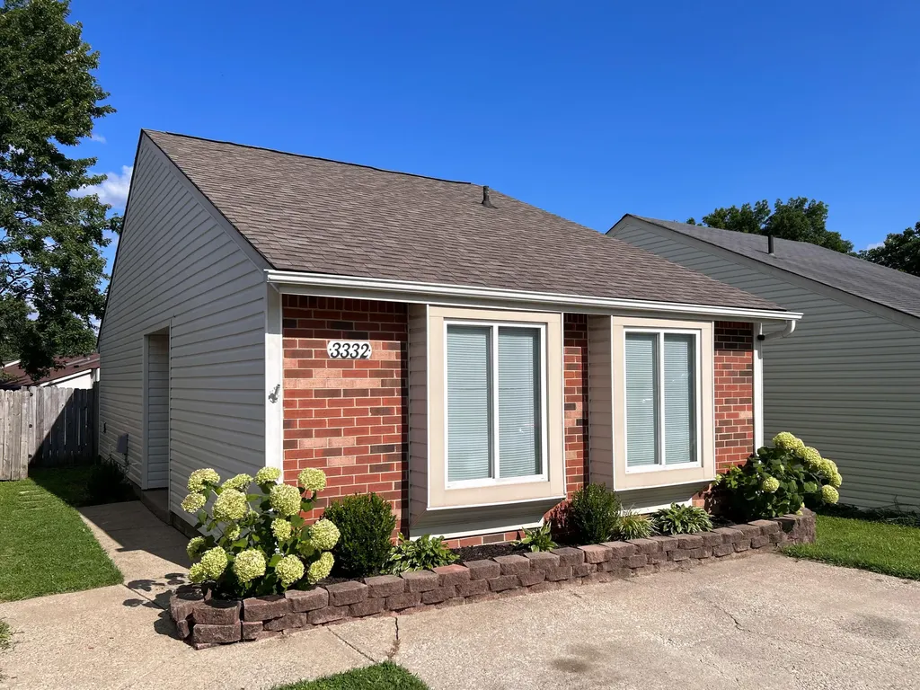 3332 Fox Trace Road Lexington KY 40515