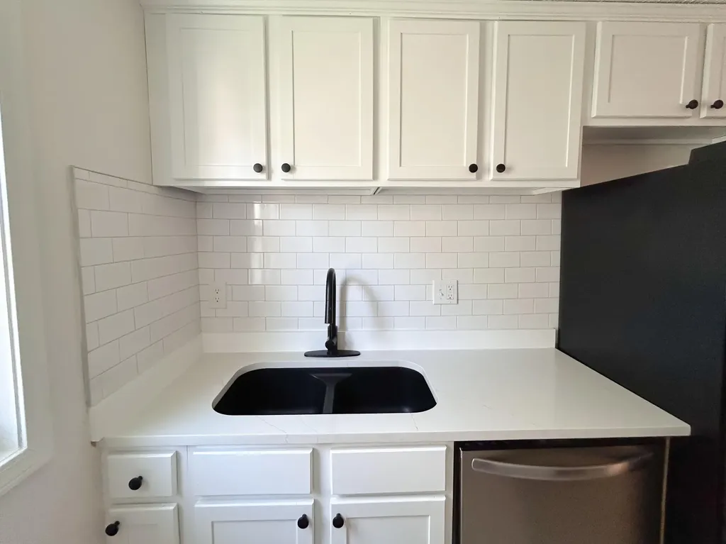 3332 Fox Trace Road Lexington KY 40515