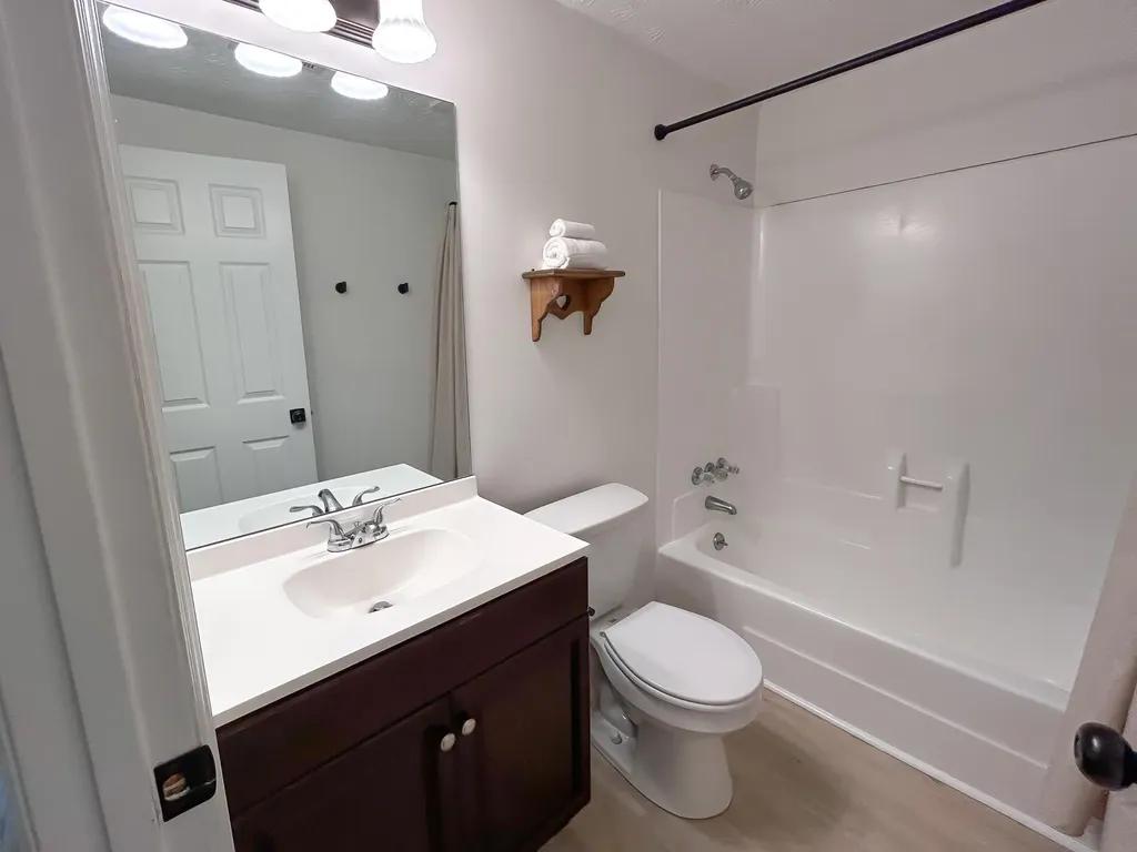 3332 Fox Trace Road Lexington KY 40515