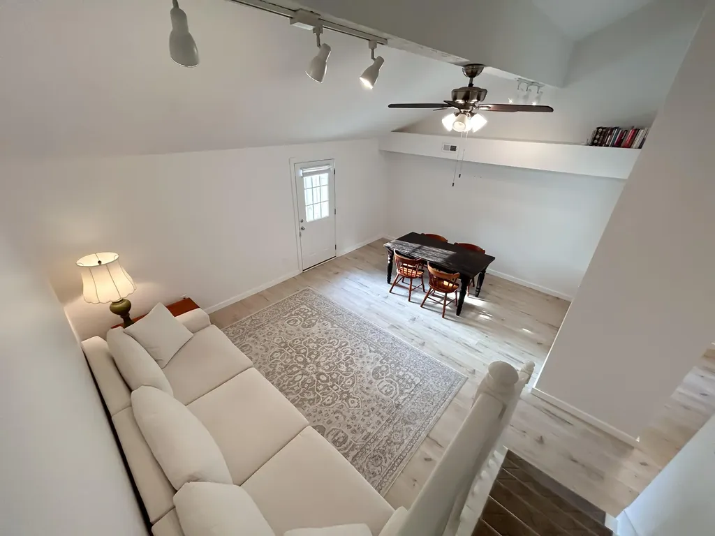 3332 Fox Trace Road Lexington KY 40515