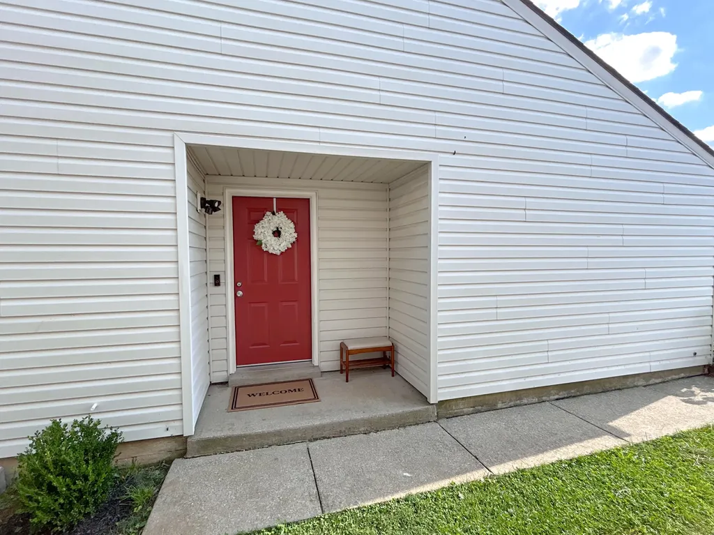 3332 Fox Trace Road Lexington KY 40515