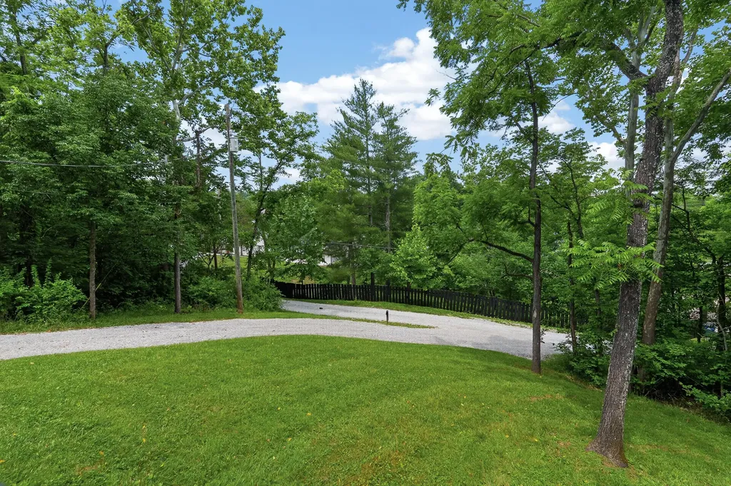 380 Highview Drive Williamstown KY 41097