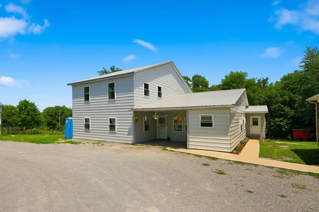 5183 Ky-36 Cynthiana KY 41031