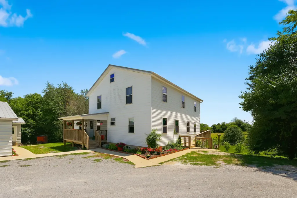 5183 Ky-36 Cynthiana KY 41031