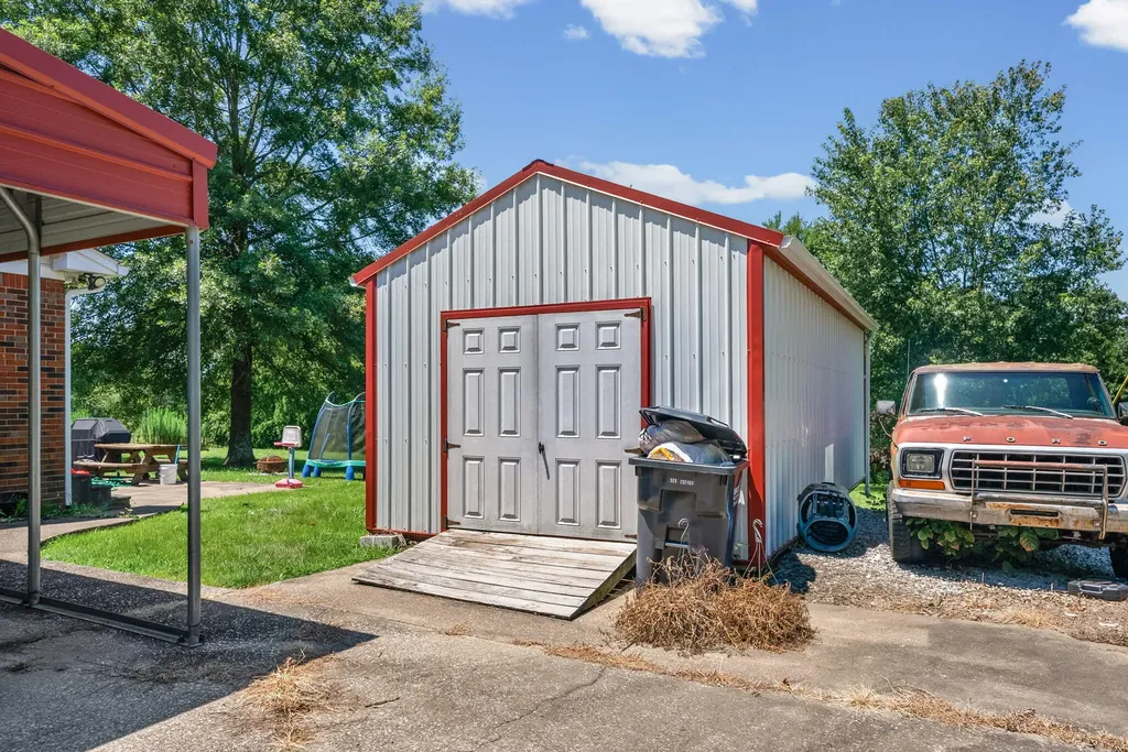 6455 Cansler Subdivision Road Hopkinsville KY 42240