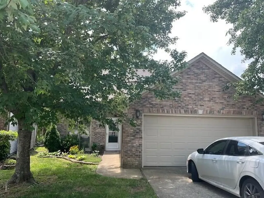 3563 Cave Hill Place Lexington KY 40513