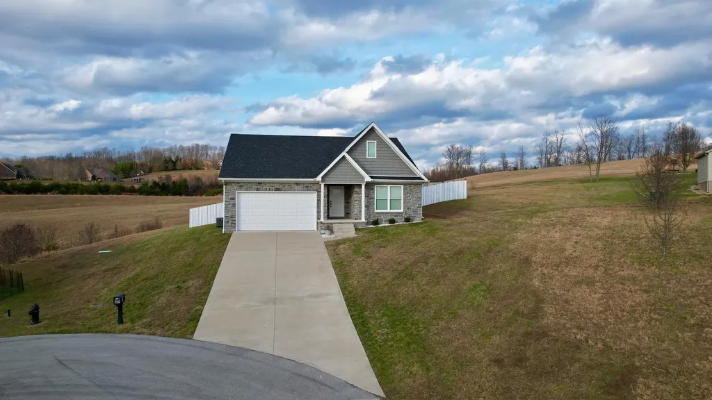 16 Cave Run Court Morehead KY 40351