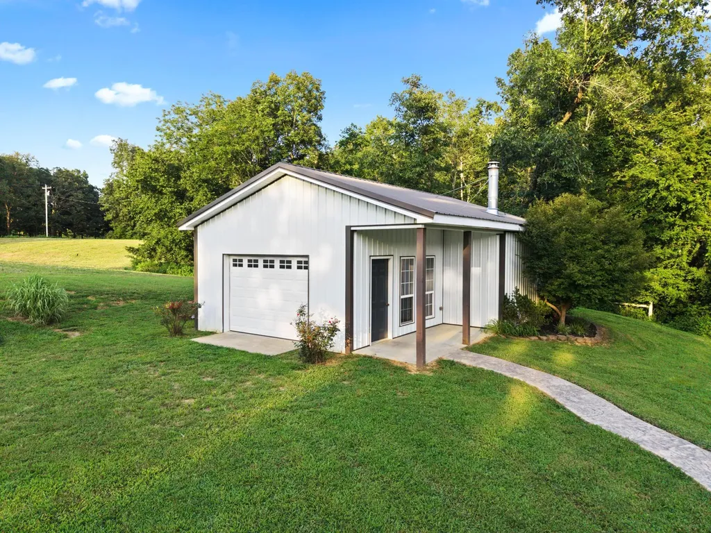 361 New Hope Road Calvert City KY 42029
