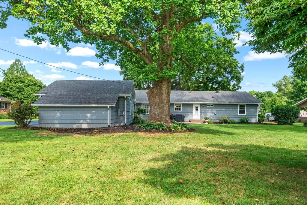 320 Skyline Park Drive Hopkinsville KY 42240