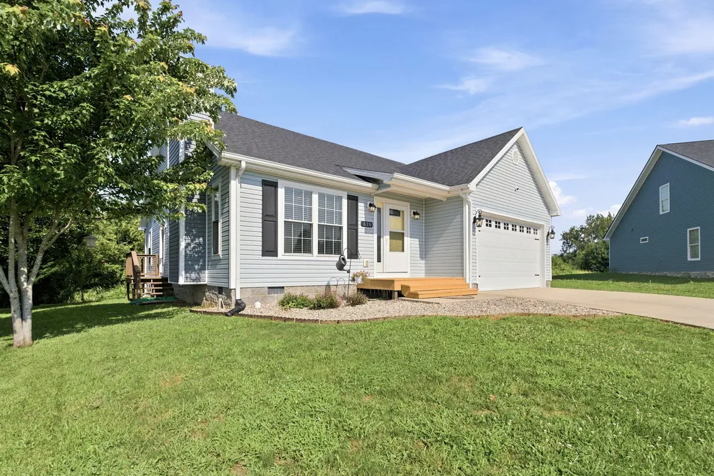 520 W Classic Village Lane Mt Sterling KY 40353