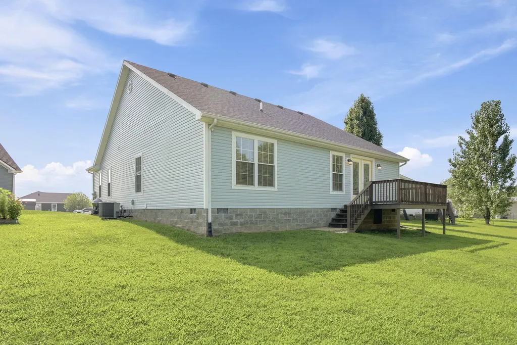 520 W Classic Village Lane Mt Sterling KY 40353
