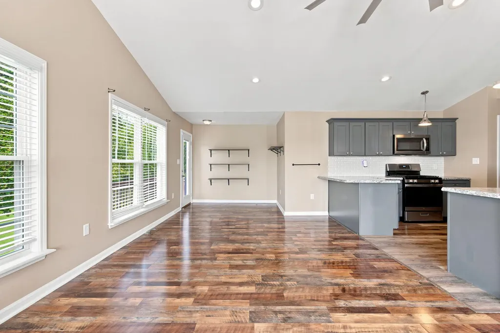 520 W Classic Village Lane Mt Sterling KY 40353