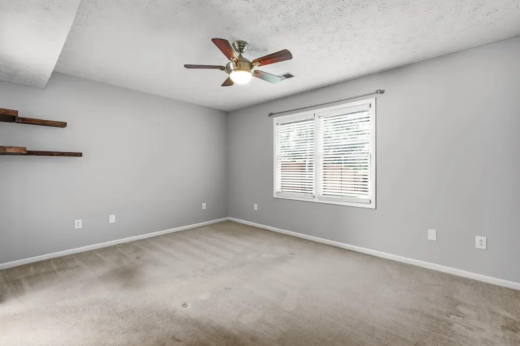 4513 Hartland Parkway Lexington KY 40515