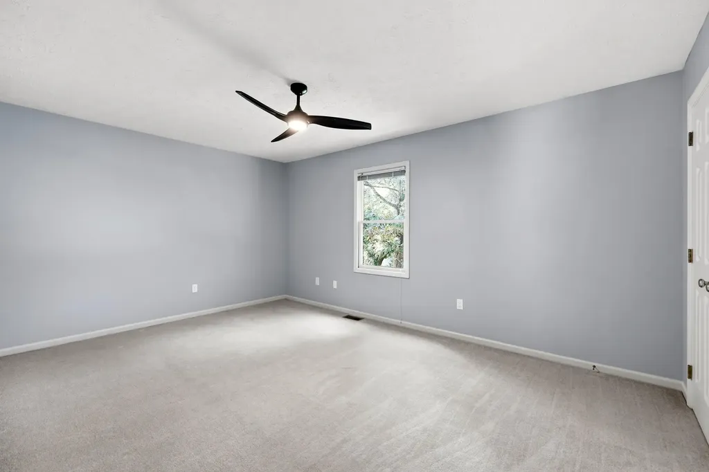 4513 Hartland Parkway Lexington KY 40515