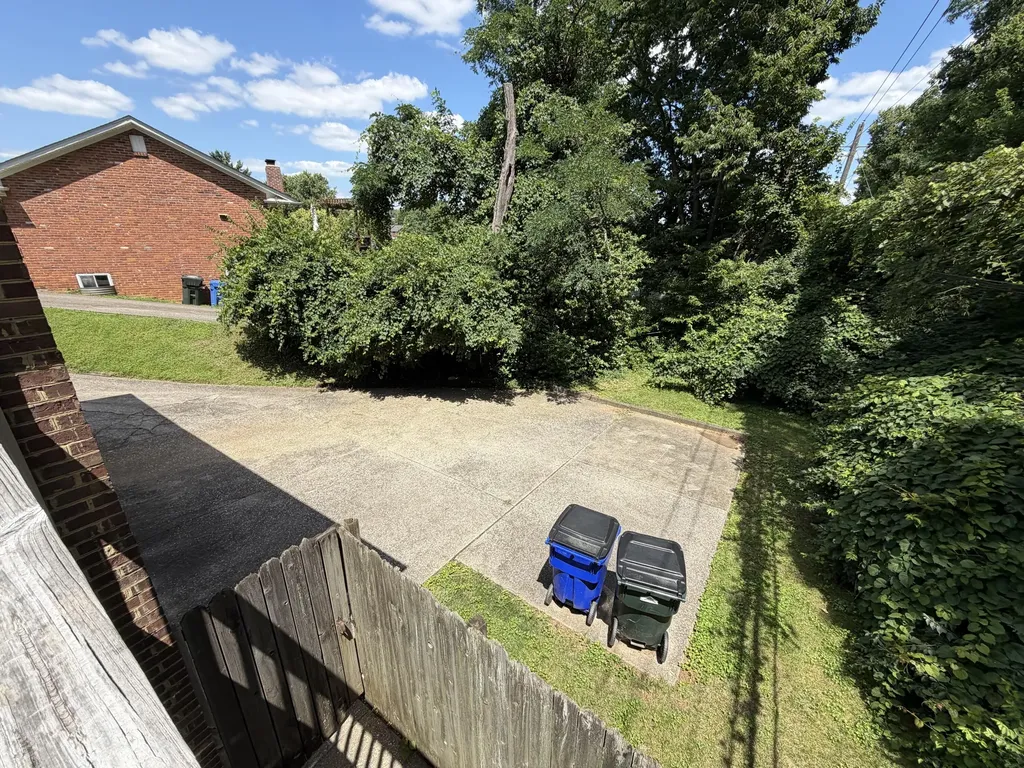 1112 Pepperhill Circle Lexington KY 40502