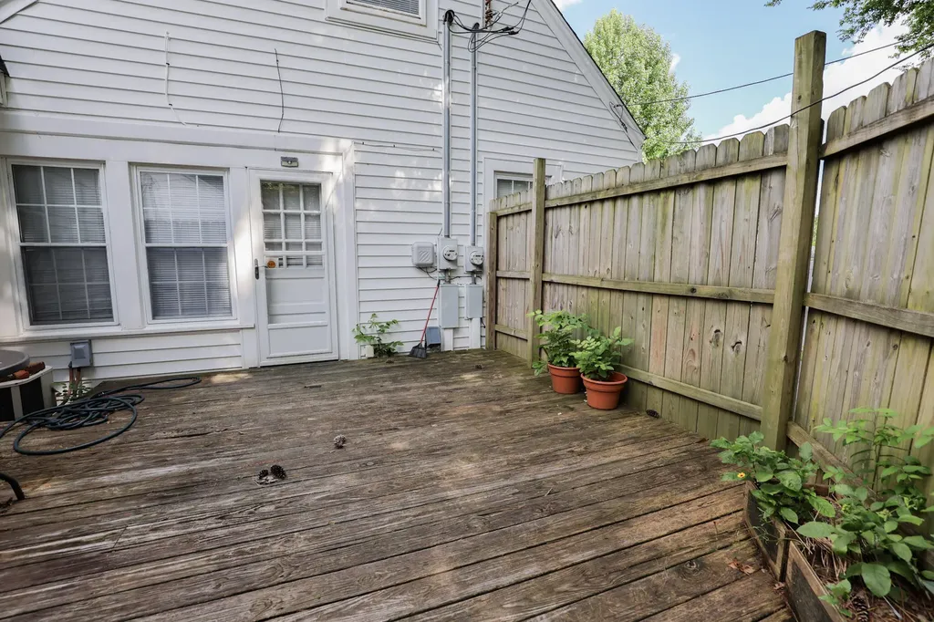369 Wallace Lane Paducah KY 42001