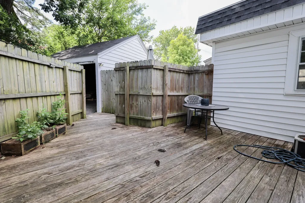 369 Wallace Lane Paducah KY 42001