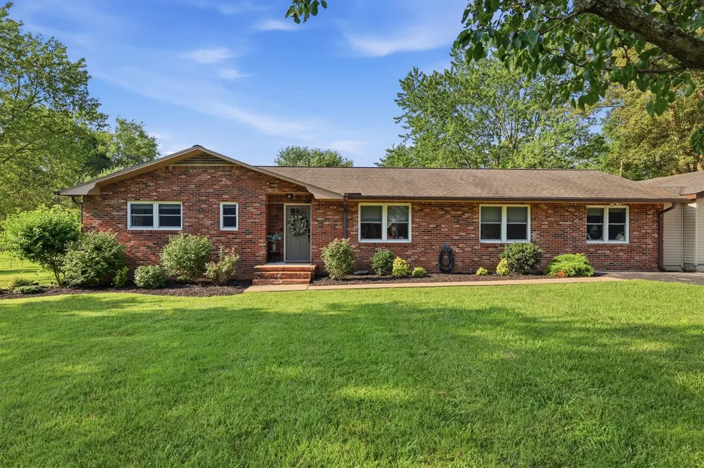 89 Perry Street Mayfield KY 42066