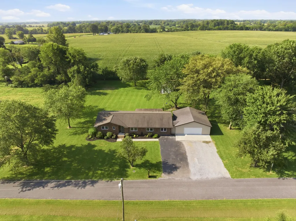 89 Perry Street Mayfield KY 42066