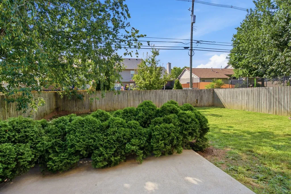 597 Hopewell Park Lexington KY 40511