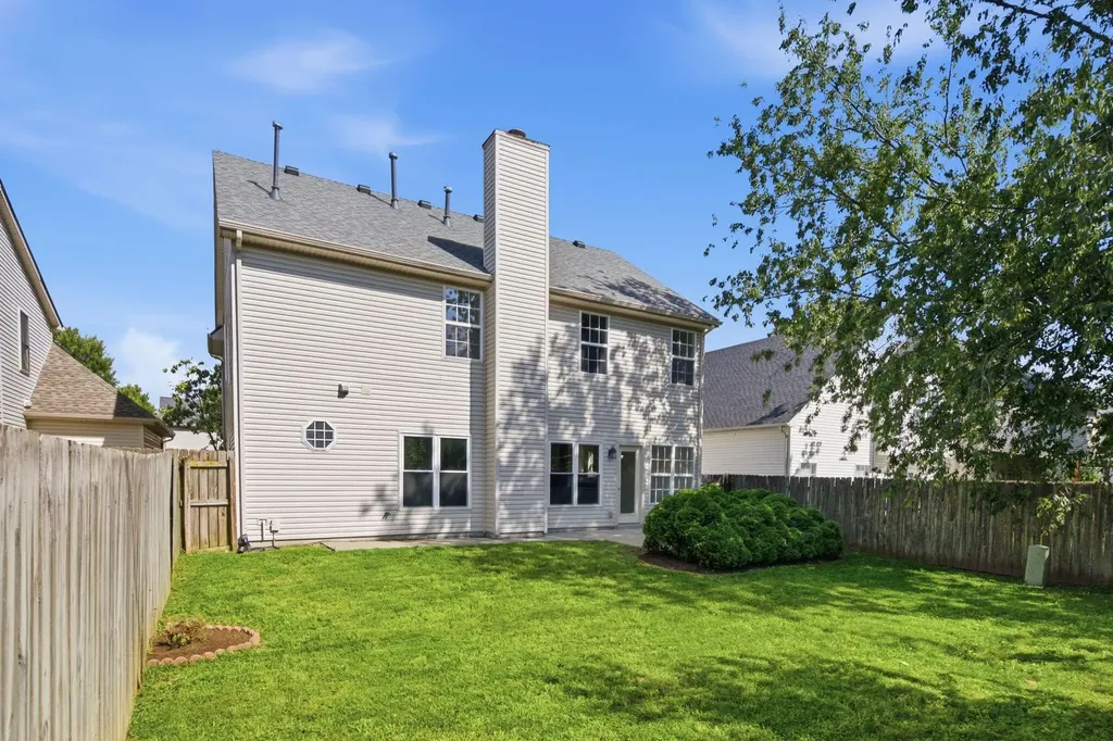 597 Hopewell Park Lexington KY 40511