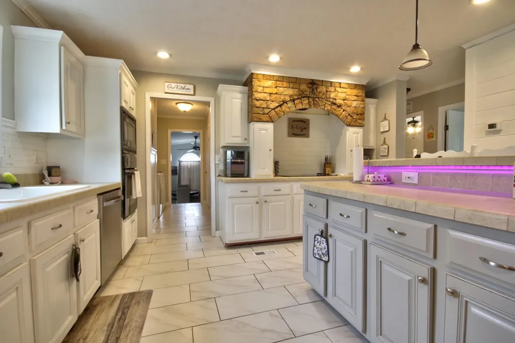 1838 Chaney Ridge Road London KY 40741