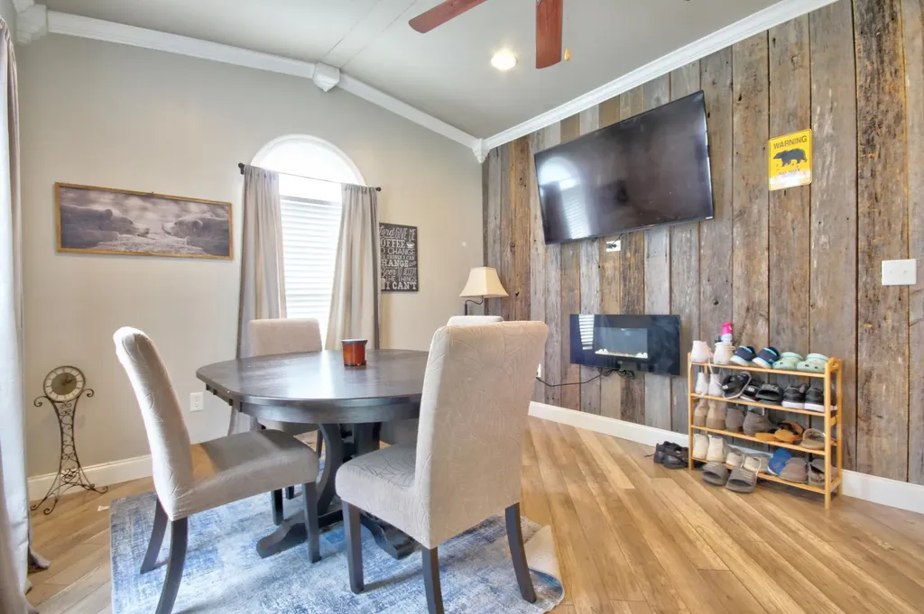 1838 Chaney Ridge Road London KY 40741