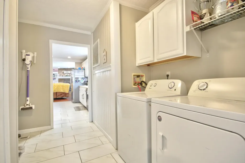 1838 Chaney Ridge Road London KY 40741