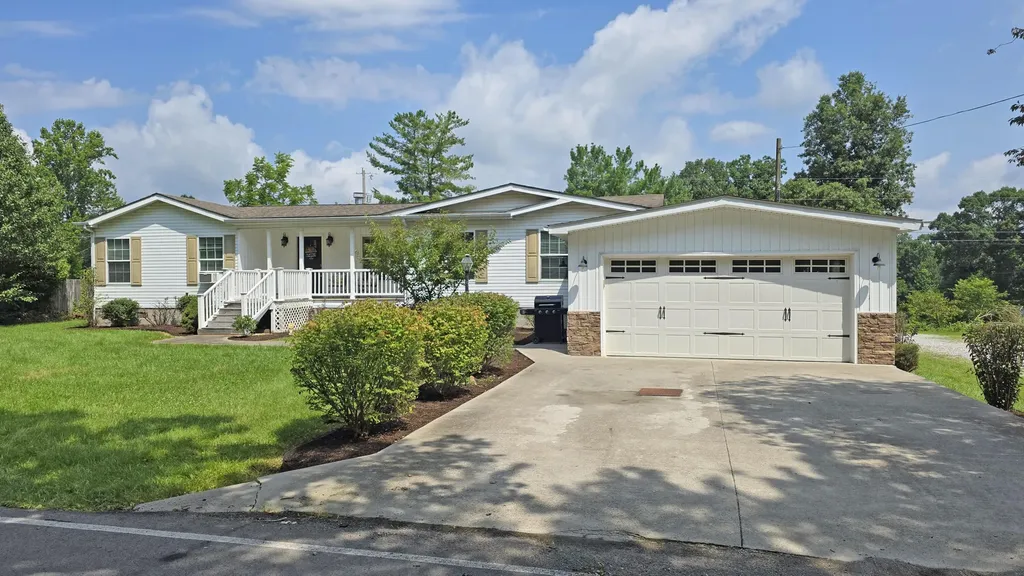 1838 Chaney Ridge Road London KY 40741