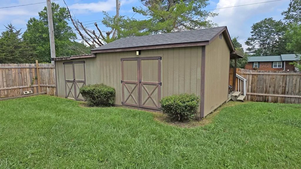 1838 Chaney Ridge Road London KY 40741