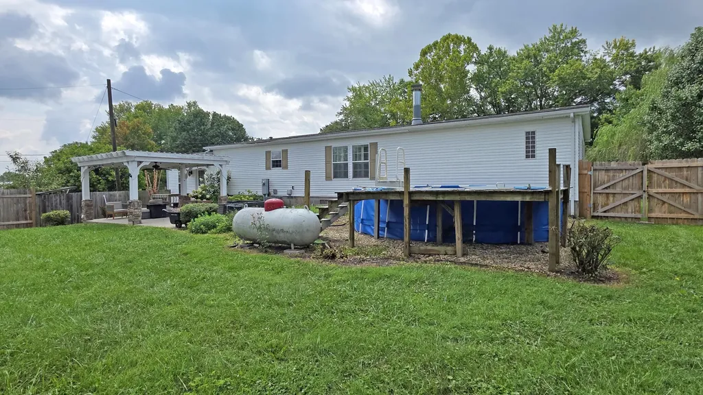 1838 Chaney Ridge Road London KY 40741