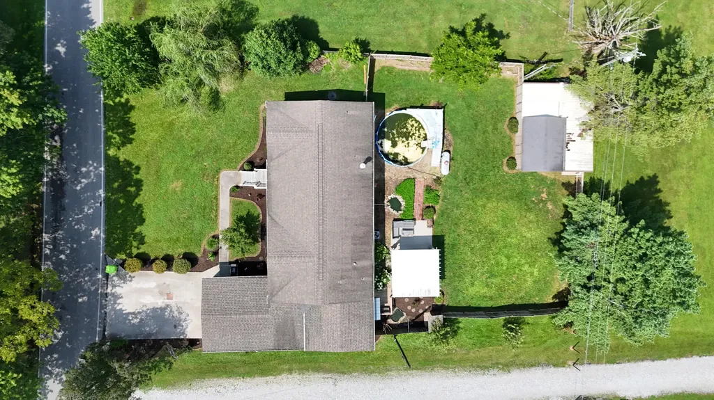 1838 Chaney Ridge Road London KY 40741