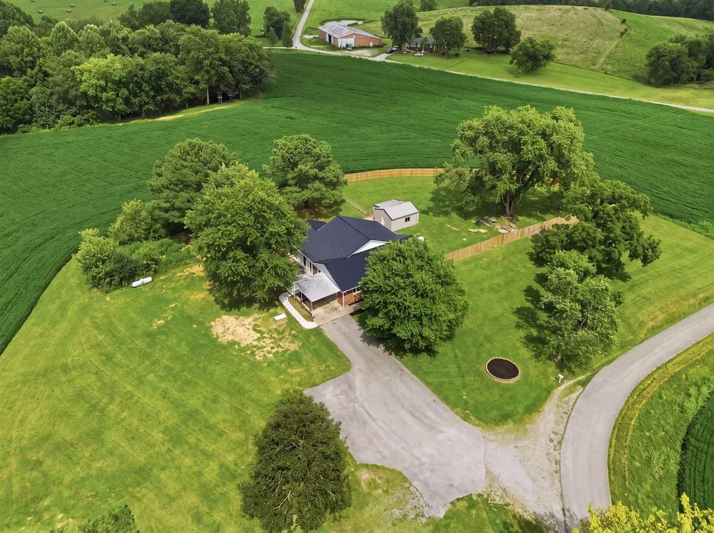 130 White Road Brownsville KY 42210