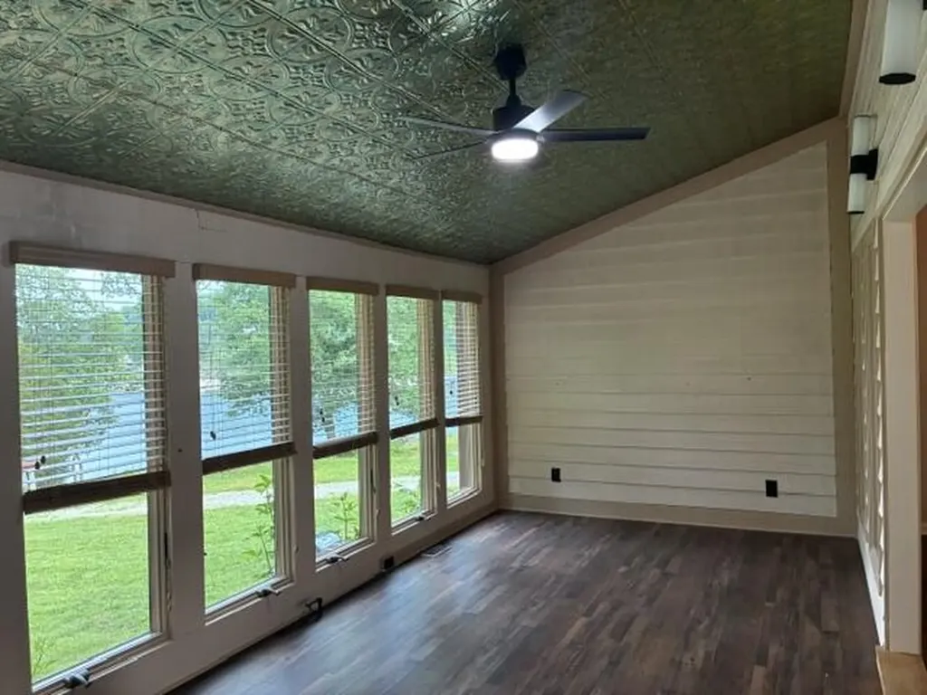 304 Persimmon Way Harrodsburg KY 40330