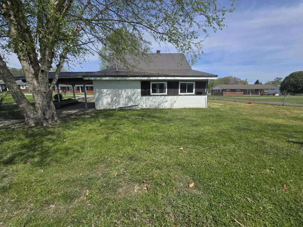 77 Curd Road Williamsburg KY 40769