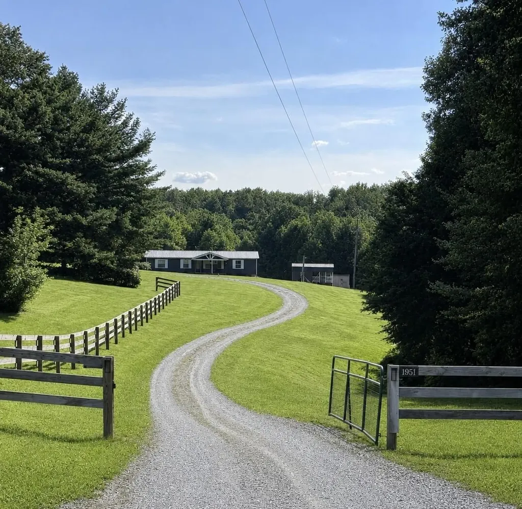 1951 Angel Ridge Road Hustonville KY 40437