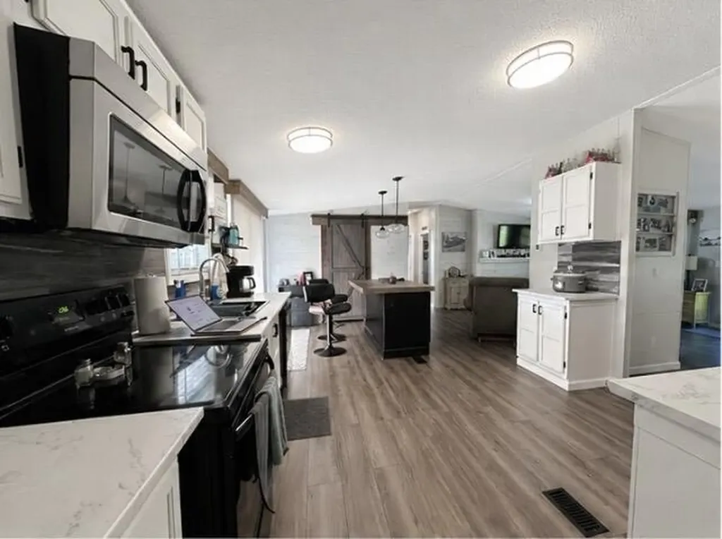 1951 Angel Ridge Road Hustonville KY 40437