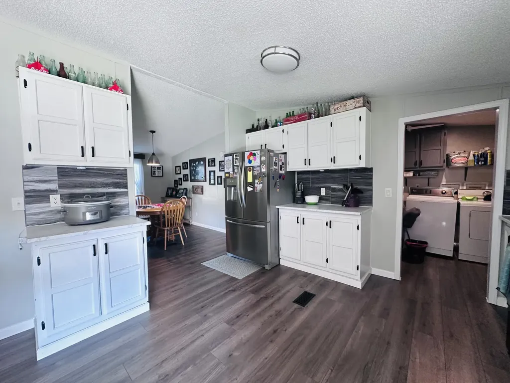 1951 Angel Ridge Road Hustonville KY 40437