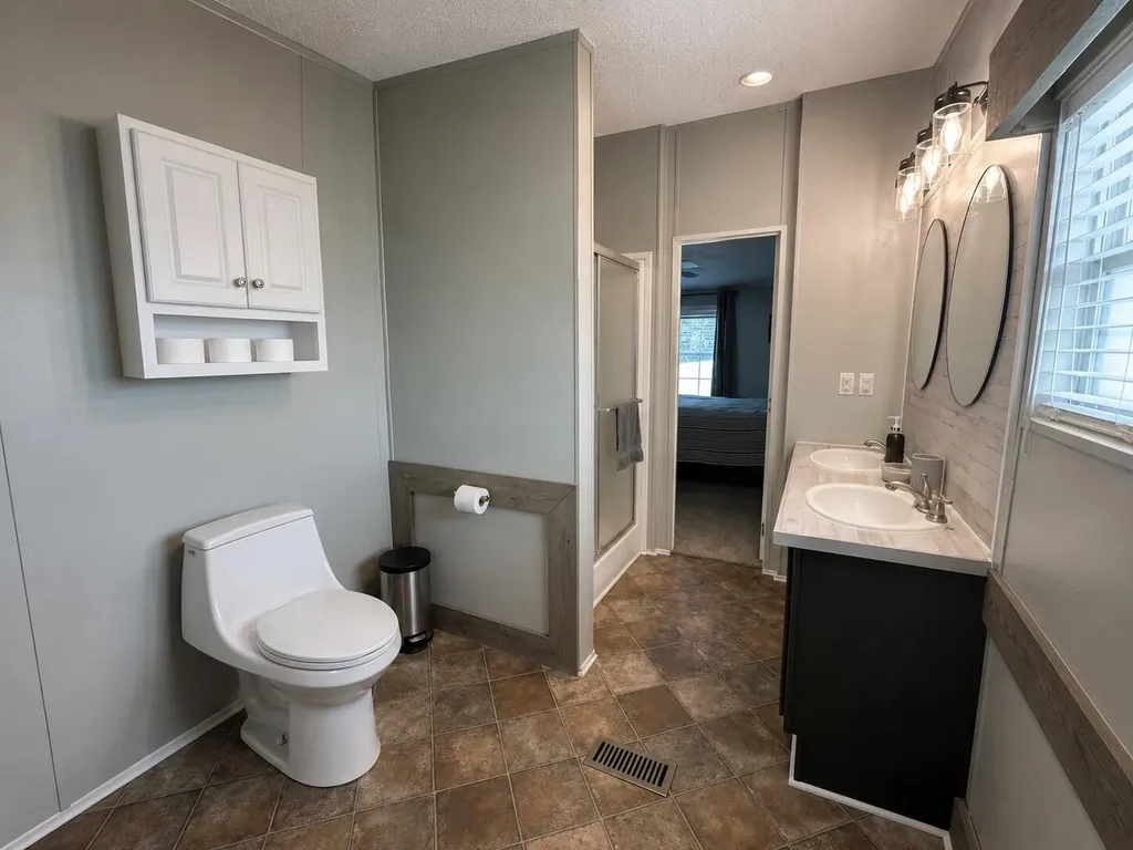 1951 Angel Ridge Road Hustonville KY 40437