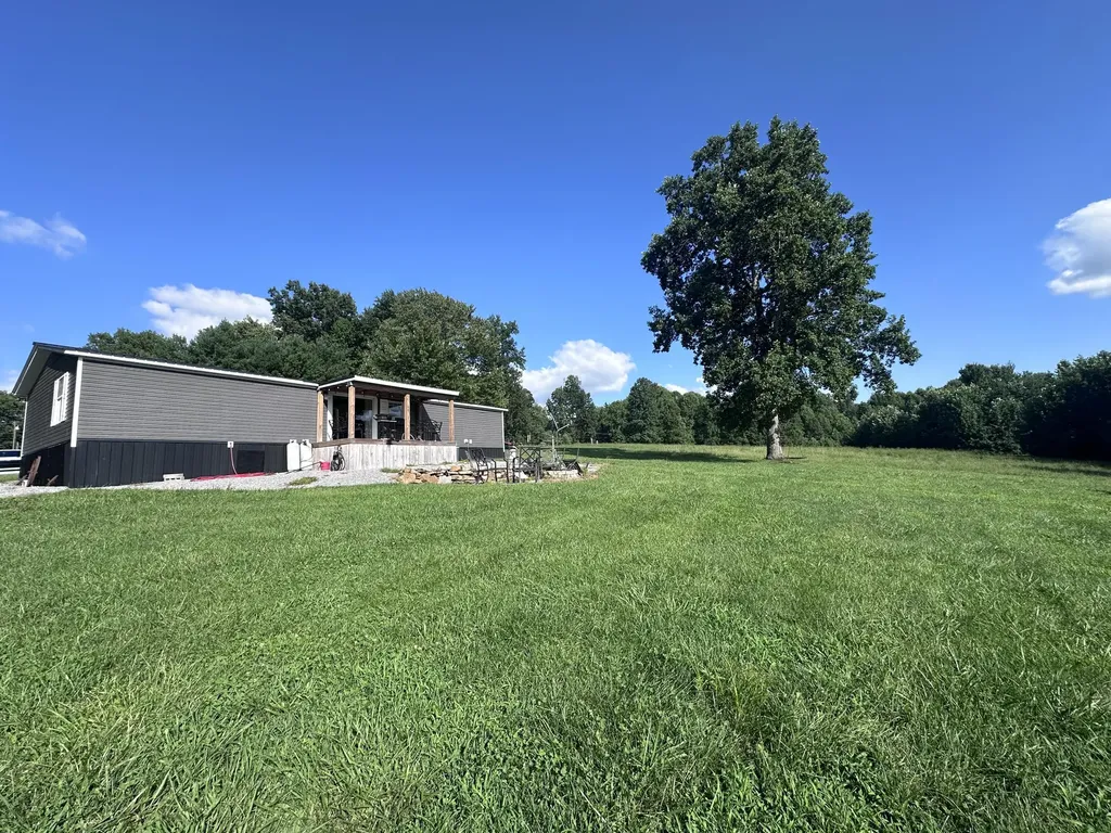 1951 Angel Ridge Road Hustonville KY 40437