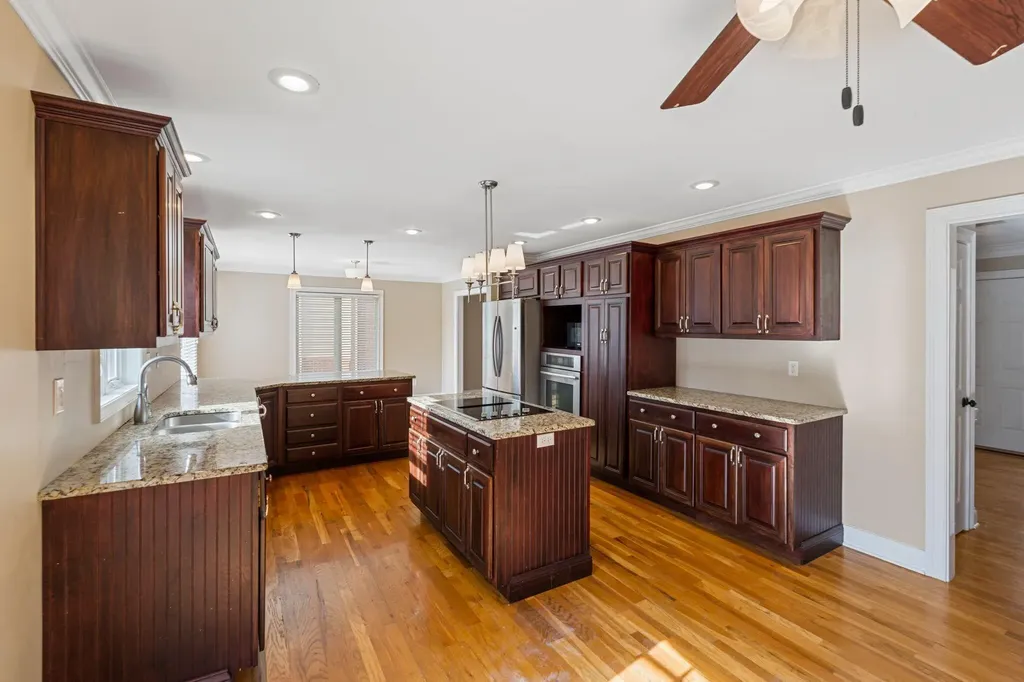 1116 Shagbark Lane Lexington KY 40515
