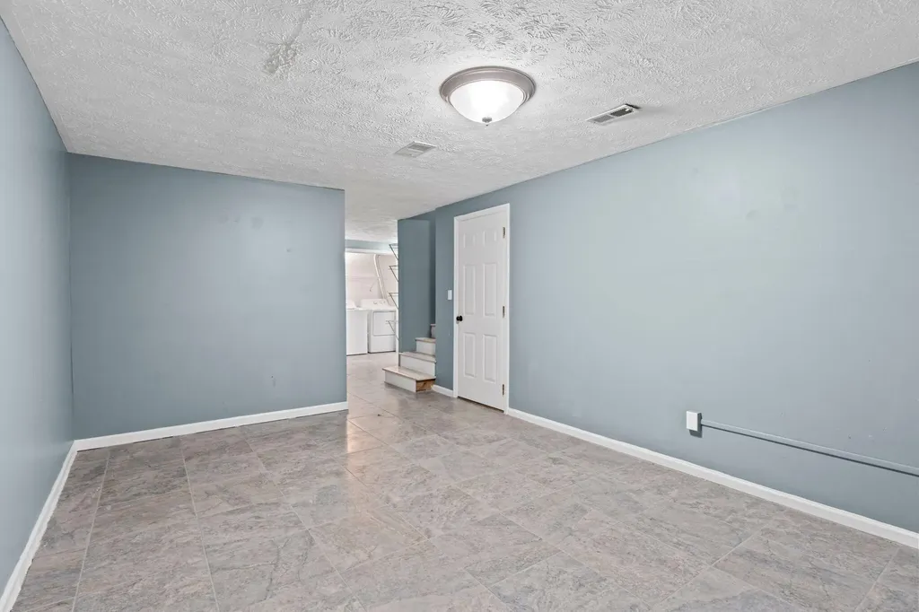 1116 Shagbark Lane Lexington KY 40515